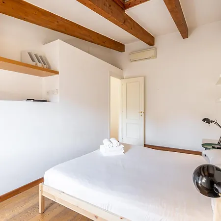 Molino Delle Armi Near Metro Blue Διαμέρισμα *